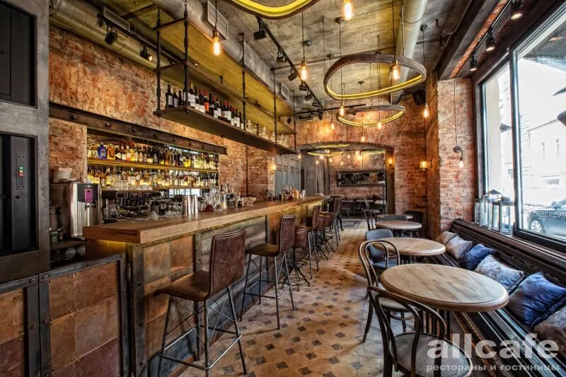 19 Bar & Atmosphere