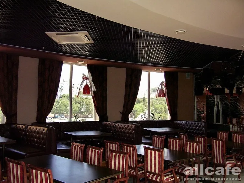 Club&cafe MN
