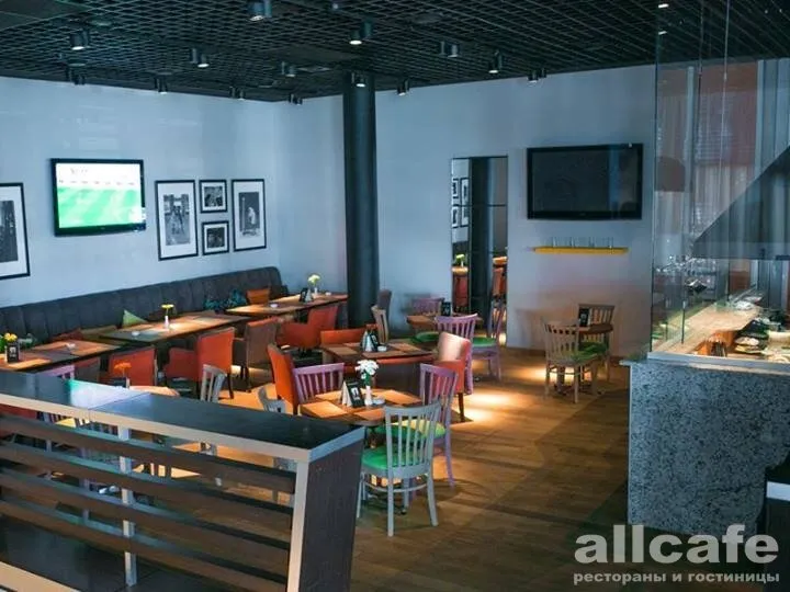 The French Café / Френч Кафе