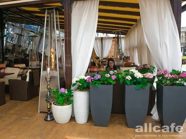 The French Café / Френч Кафе