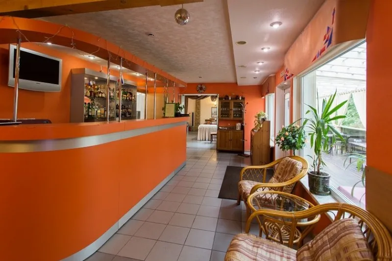 Park-Otel pri gostinitse