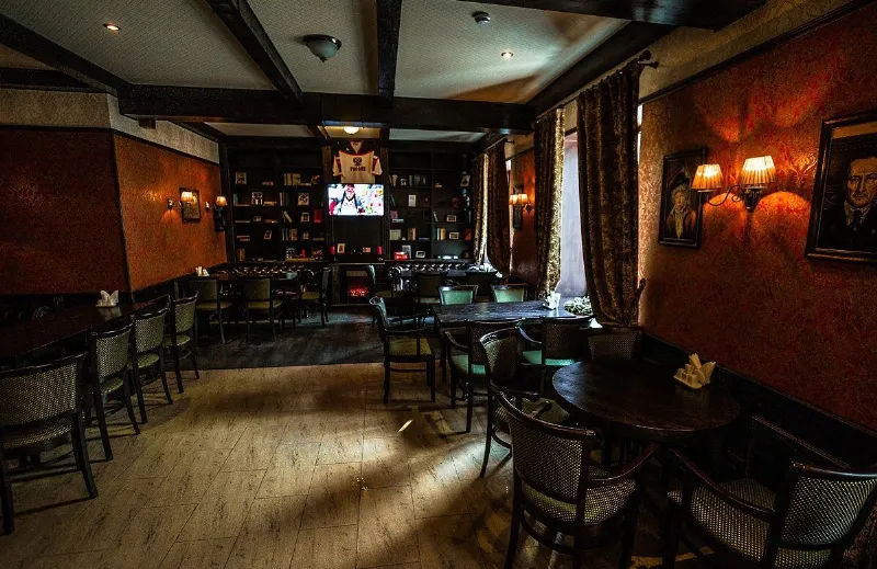 Mycroft pub