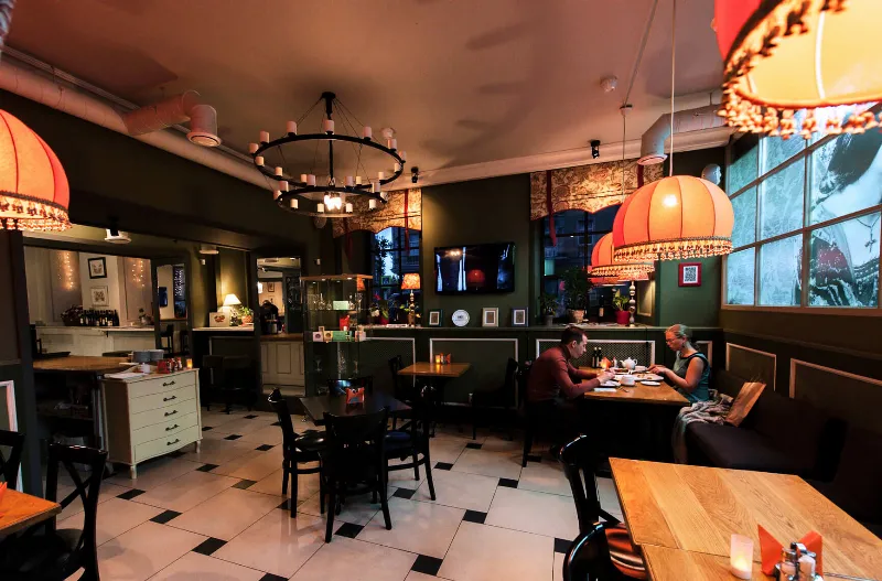 Romeo's Bar & Kitchen