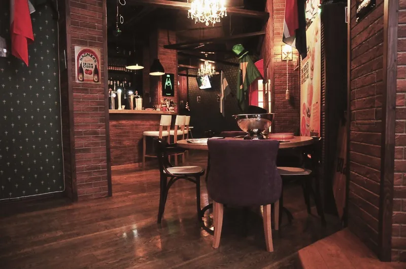 Black Cat Pub