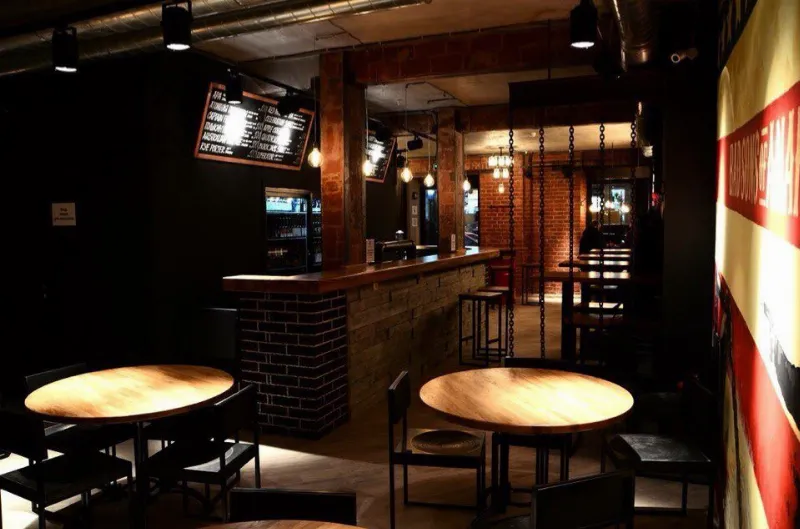 BAD.BRO.BAR