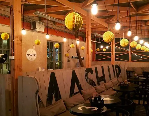 MashUp Simon`s Corner