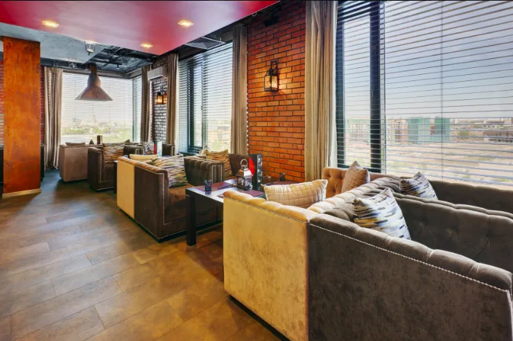 MaxLevel Bar & Lounge