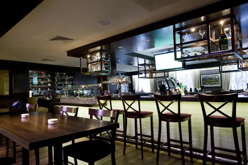 Chicago Grill & BAR