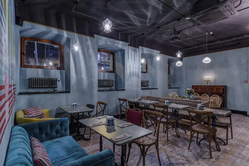 Craft & Draft Somm Bar