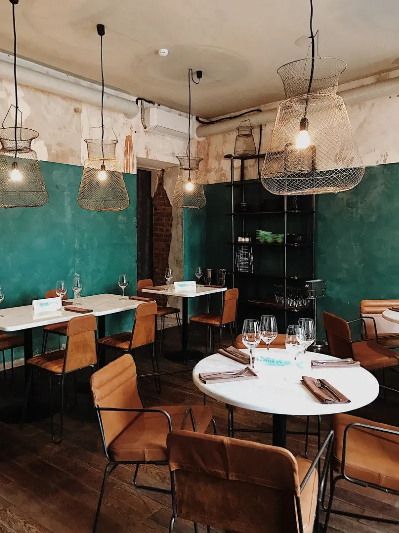 La Perla Seafood Bar