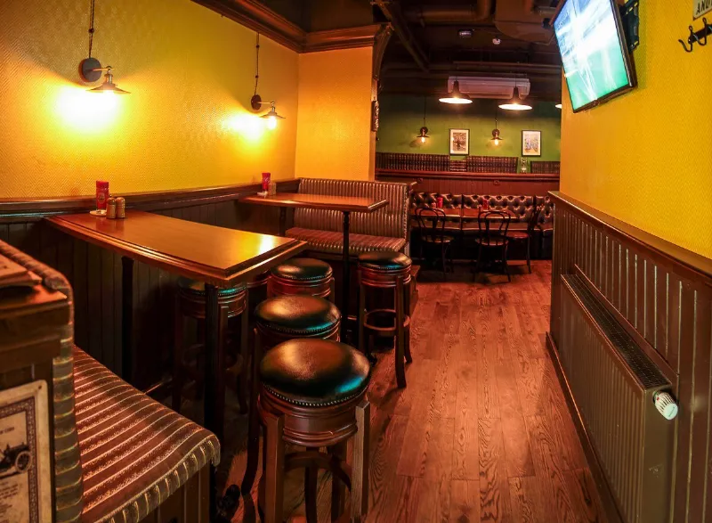 Dead Rabbit Pub