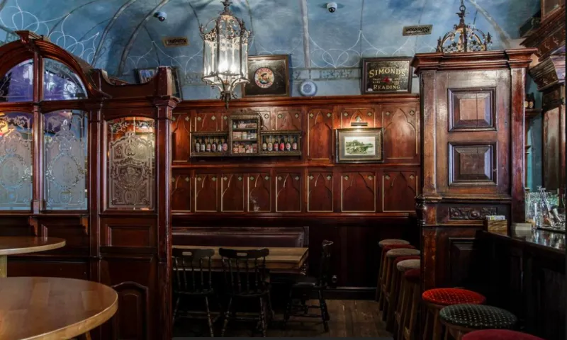 Black Swan Pub