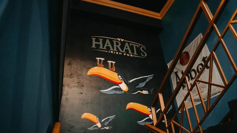 Harat's Pub