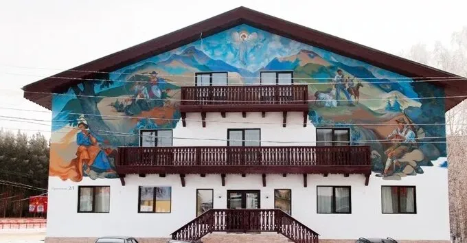 Mari Chalet