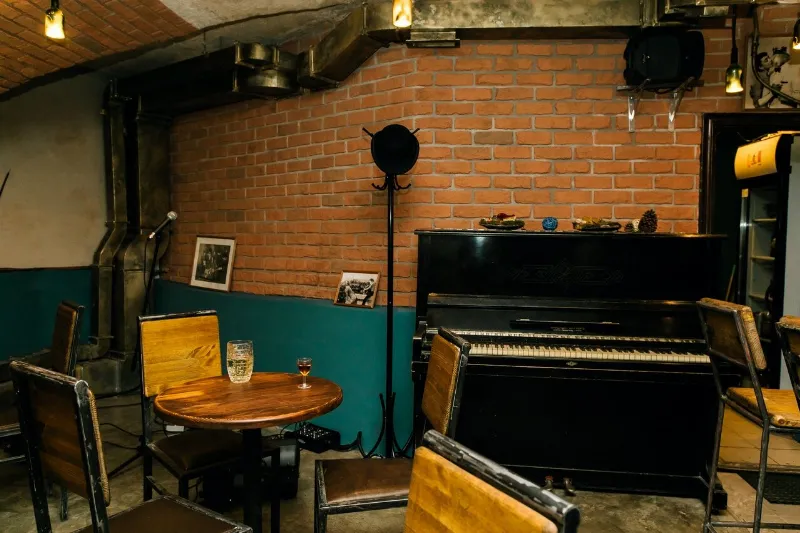 Mr. Toad Bar