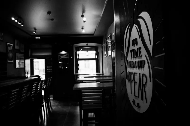 Blackbird Bar