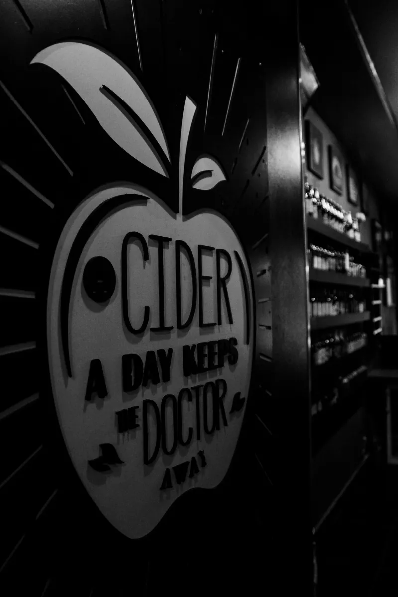 Blackbird Bar