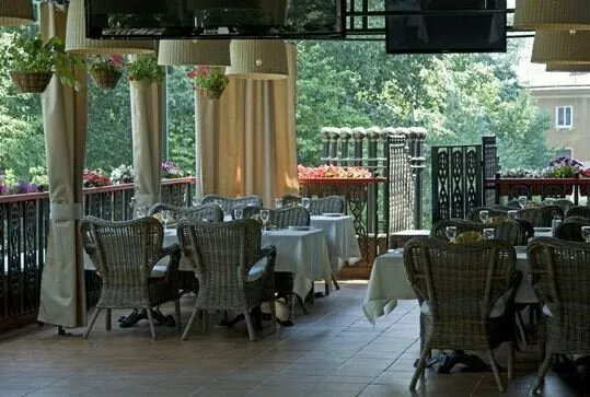 Royal Pub