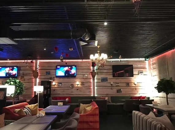 Follow Me Cafe