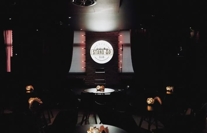 Stand Up Club