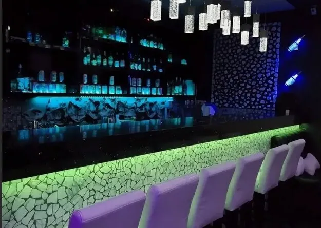 Max Bar