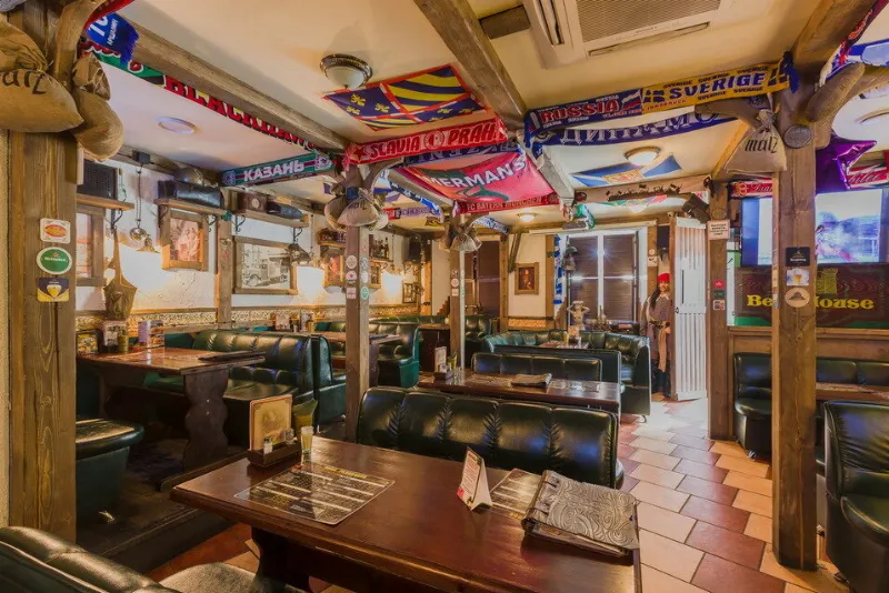 Beer House Staff / Бир Хаус Стафф