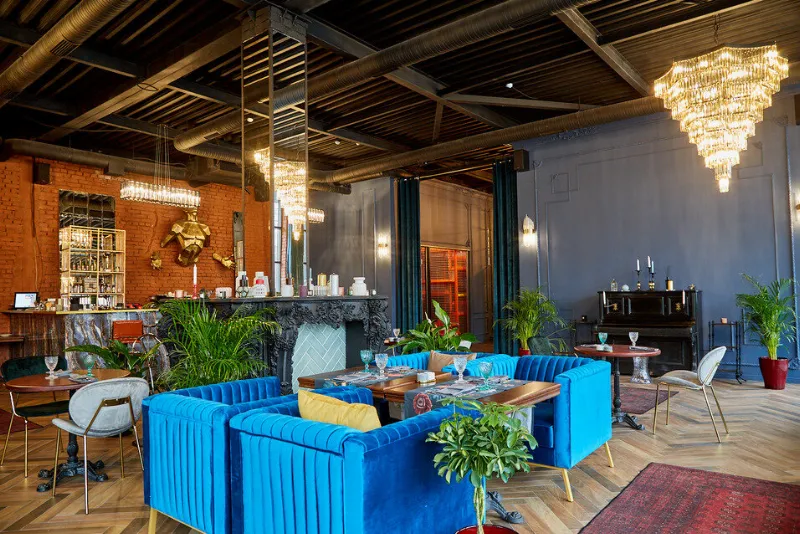 Mansard Restaurant & Hall