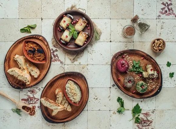 Пхали Хинкали