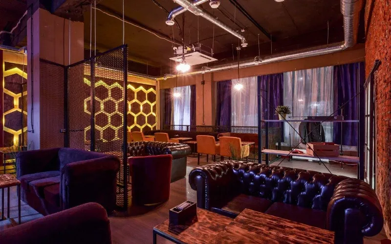 Lampa Lounge