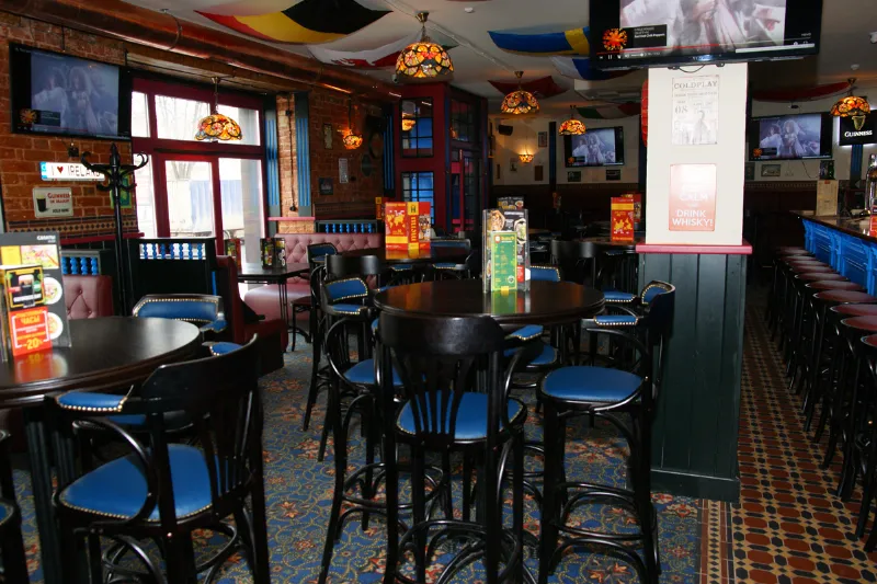Harat's pub