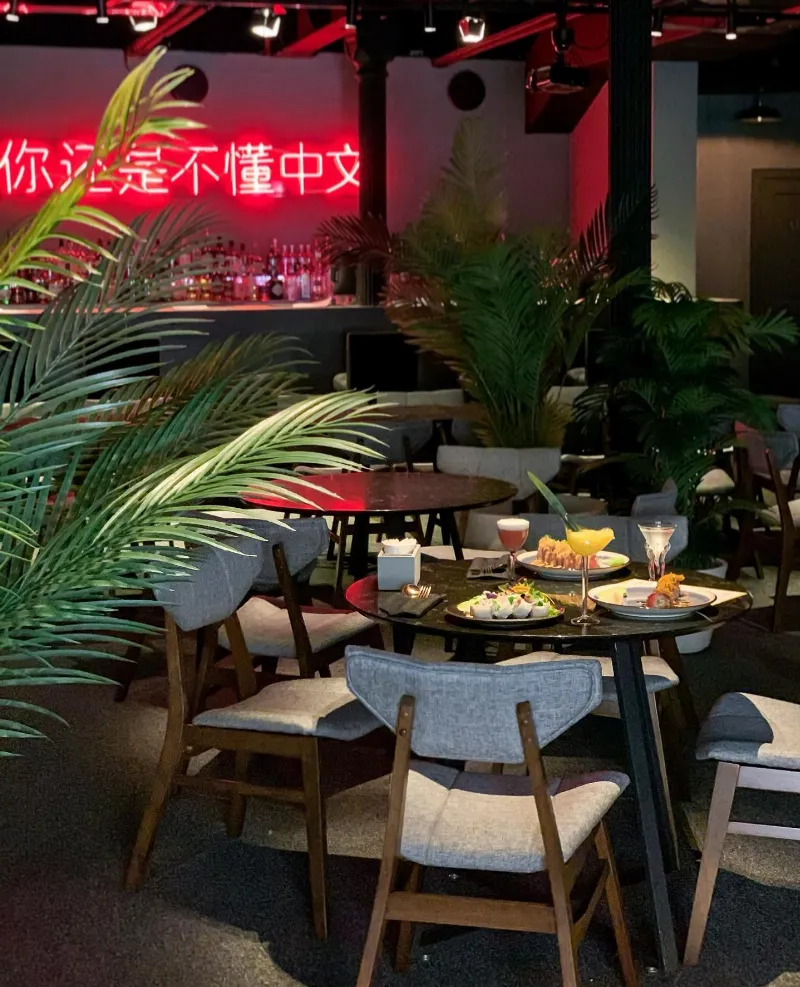 Tsunami Sushi & Cocktails