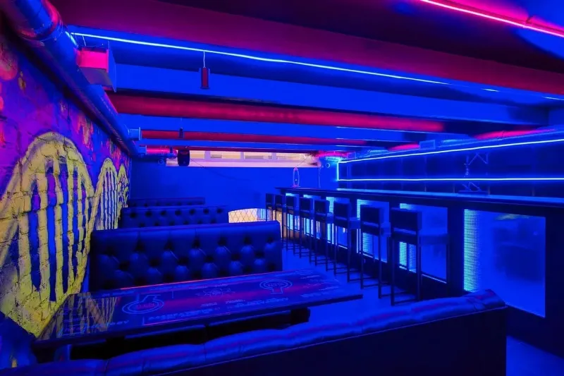 Neon Bar