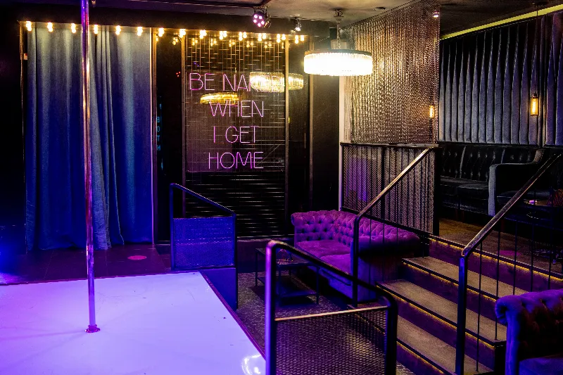 Зависть Flirt bar