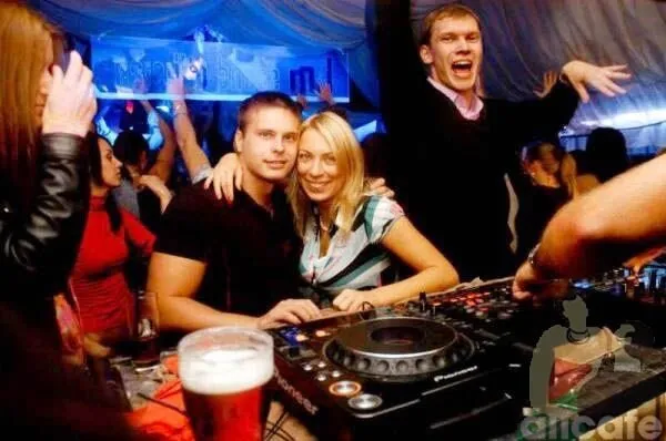 Pacha Bridge Lounge / Пача Бридж Лаунж
