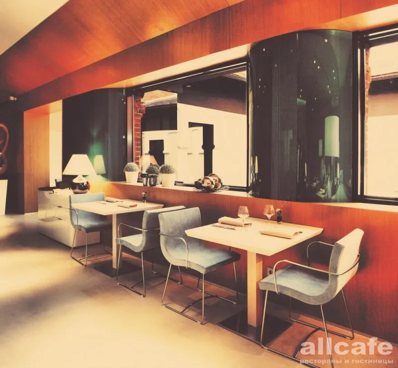 Studio Café & Terrace