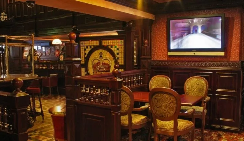 Royal Pub