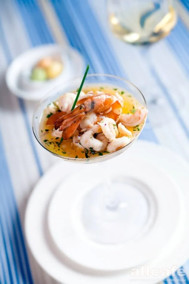 La Perla Fish House