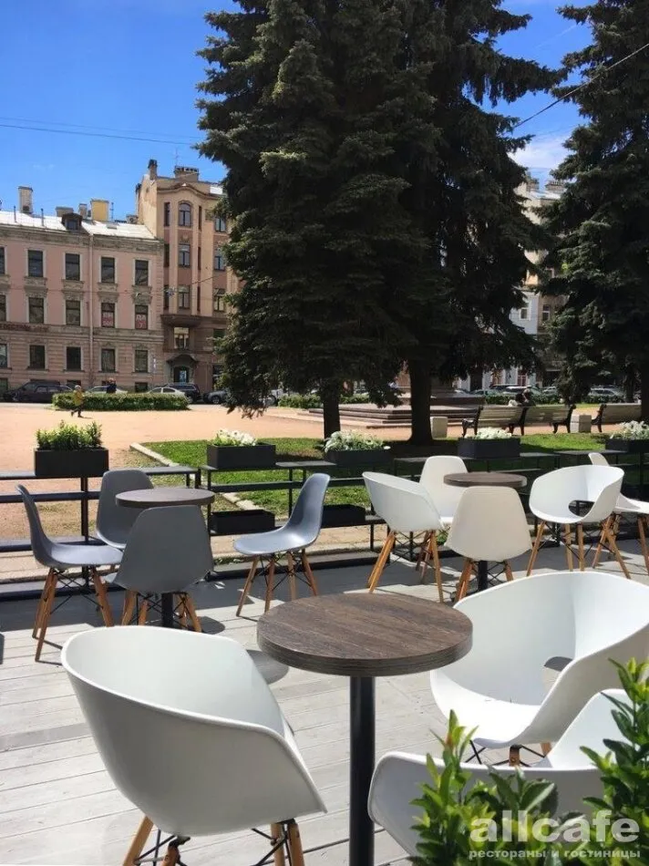 Azzurro Cafe