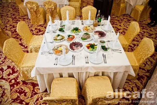 Банкетный зал отеля Атташе
