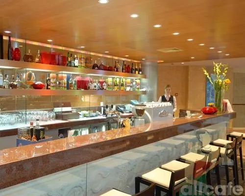Bar 24